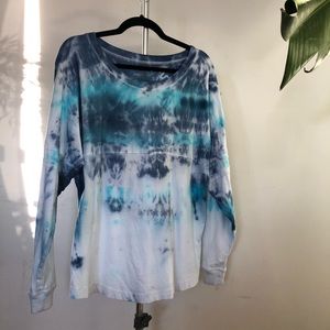 Unique TieDye relaxed sweatshirt size small